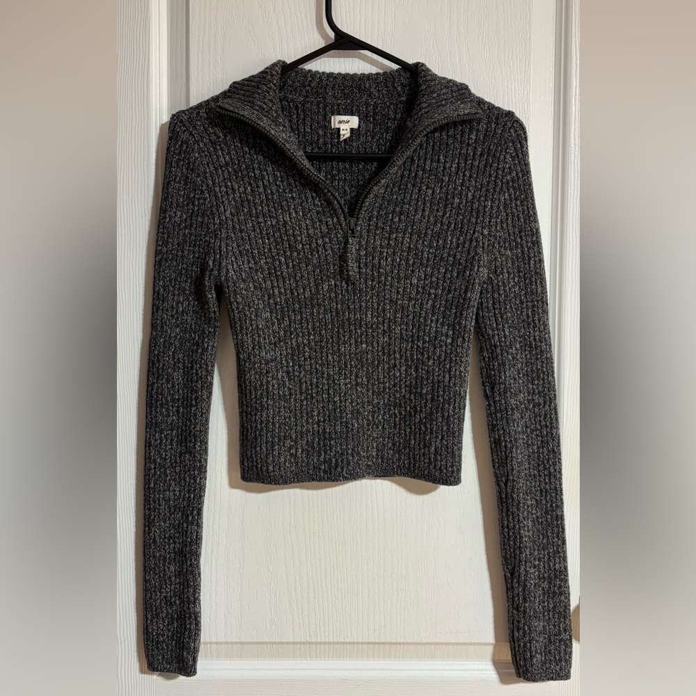 NWOT Aerie Quarter Zip Knit Ribbed Grey Soft Cozy Cropped Sweater Size Medium - Picture 1 of 7